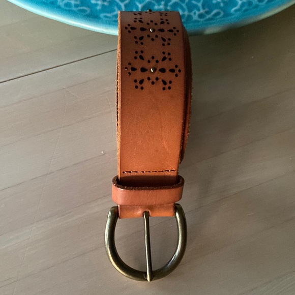 Lucky Brand Leather Belt - Picture 10 of 16